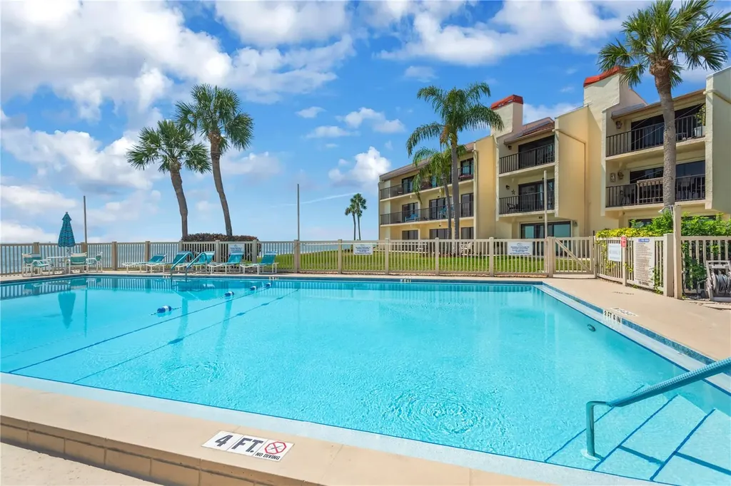 7520 Sunshine Skyway Lane S St Petersburg FL 33711