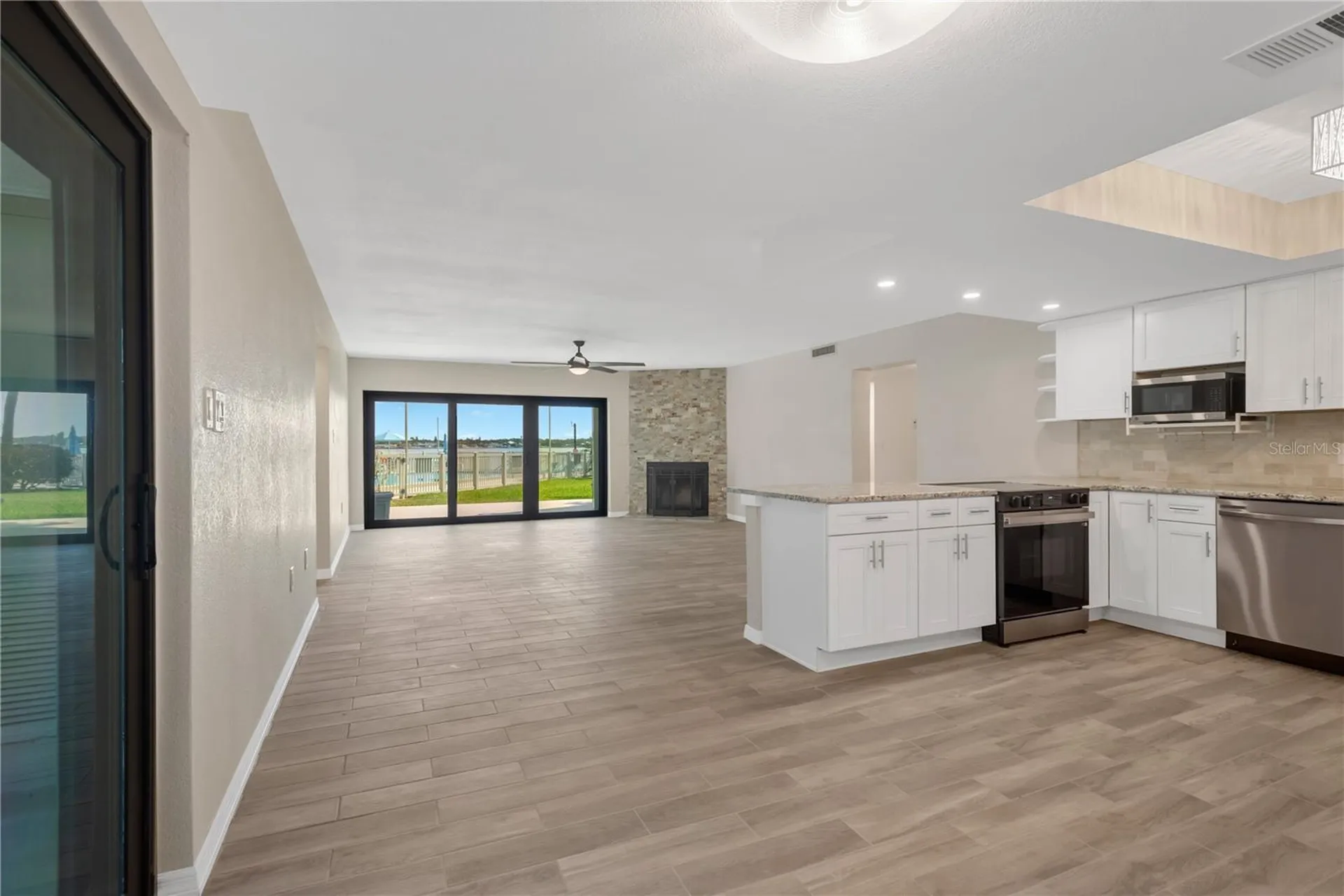 7520 Sunshine Skyway Lane S St Petersburg FL 33711