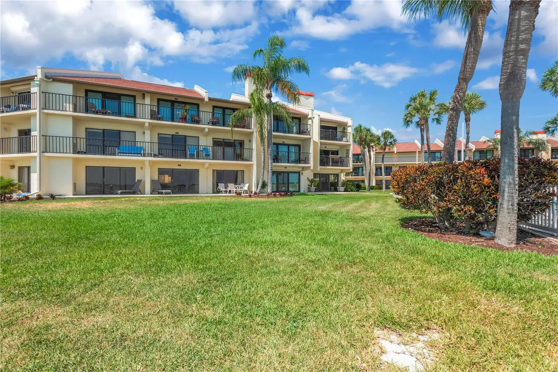 7520 Sunshine Skyway Lane S St Petersburg FL 33711