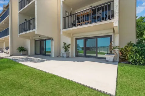 7520 Sunshine Skyway Lane S St Petersburg FL 33711
