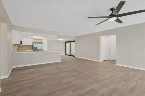 7520 Sunshine Skyway Lane S St Petersburg FL 33711