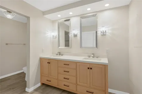 7520 Sunshine Skyway Lane S St Petersburg FL 33711