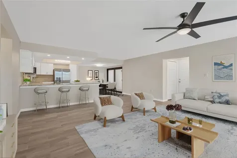7520 Sunshine Skyway Lane S St Petersburg FL 33711