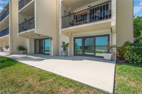 7520 Sunshine Skyway Lane S St Petersburg FL 33711