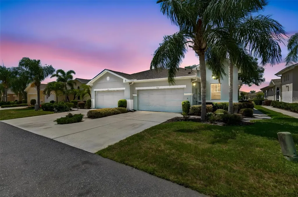 2011 Sifield Greens Way Sun City Center FL 33573