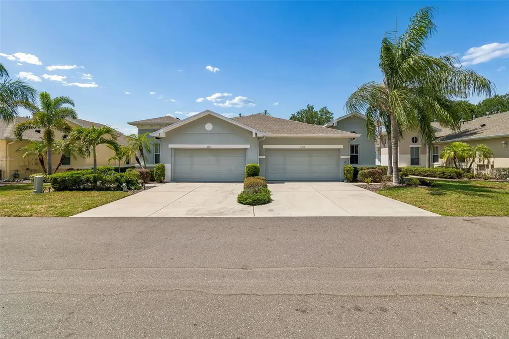 2011 Sifield Greens Way Sun City Center FL 33573