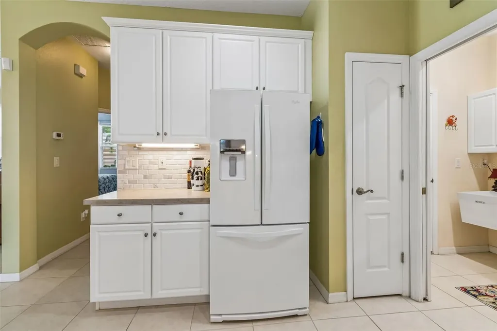 2011 Sifield Greens Way Sun City Center FL 33573