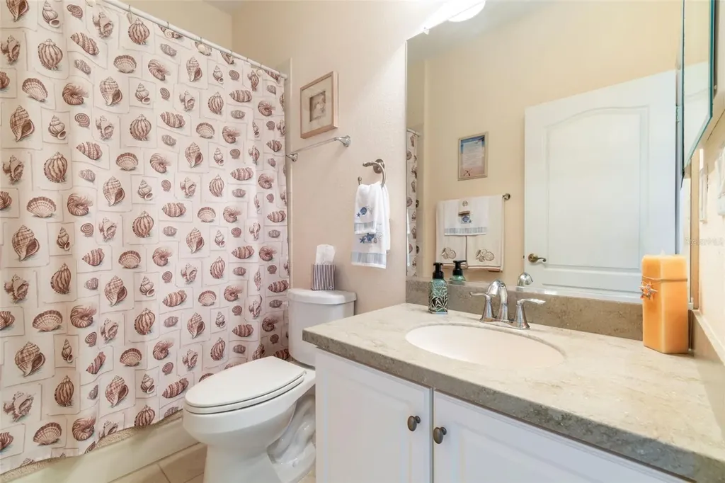 2011 Sifield Greens Way Sun City Center FL 33573