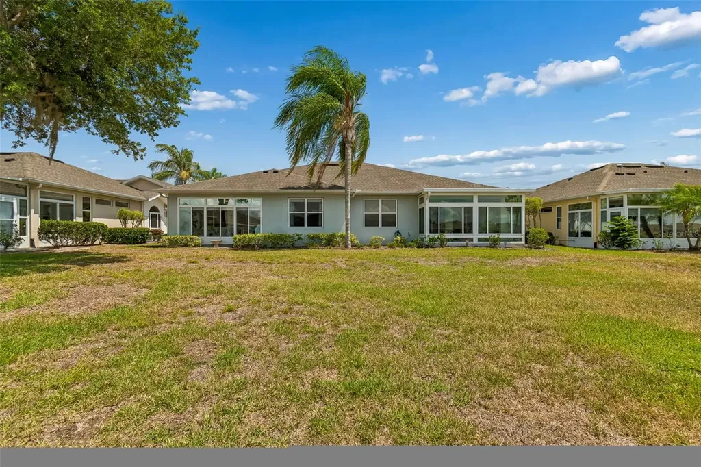 2011 Sifield Greens Way Sun City Center FL 33573