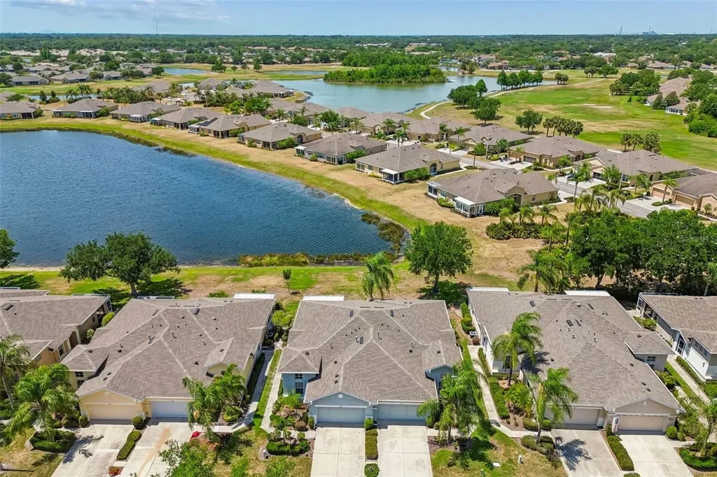 2011 Sifield Greens Way Sun City Center FL 33573