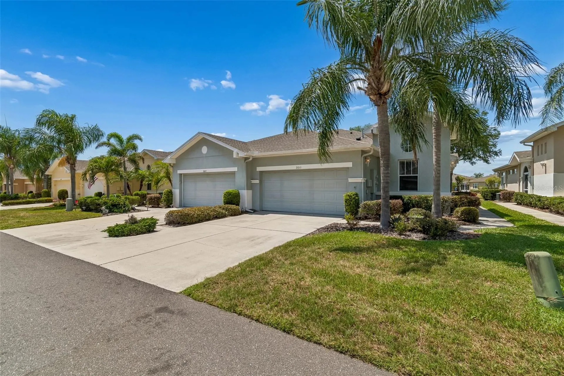 2011 Sifield Greens Way Sun City Center FL 33573