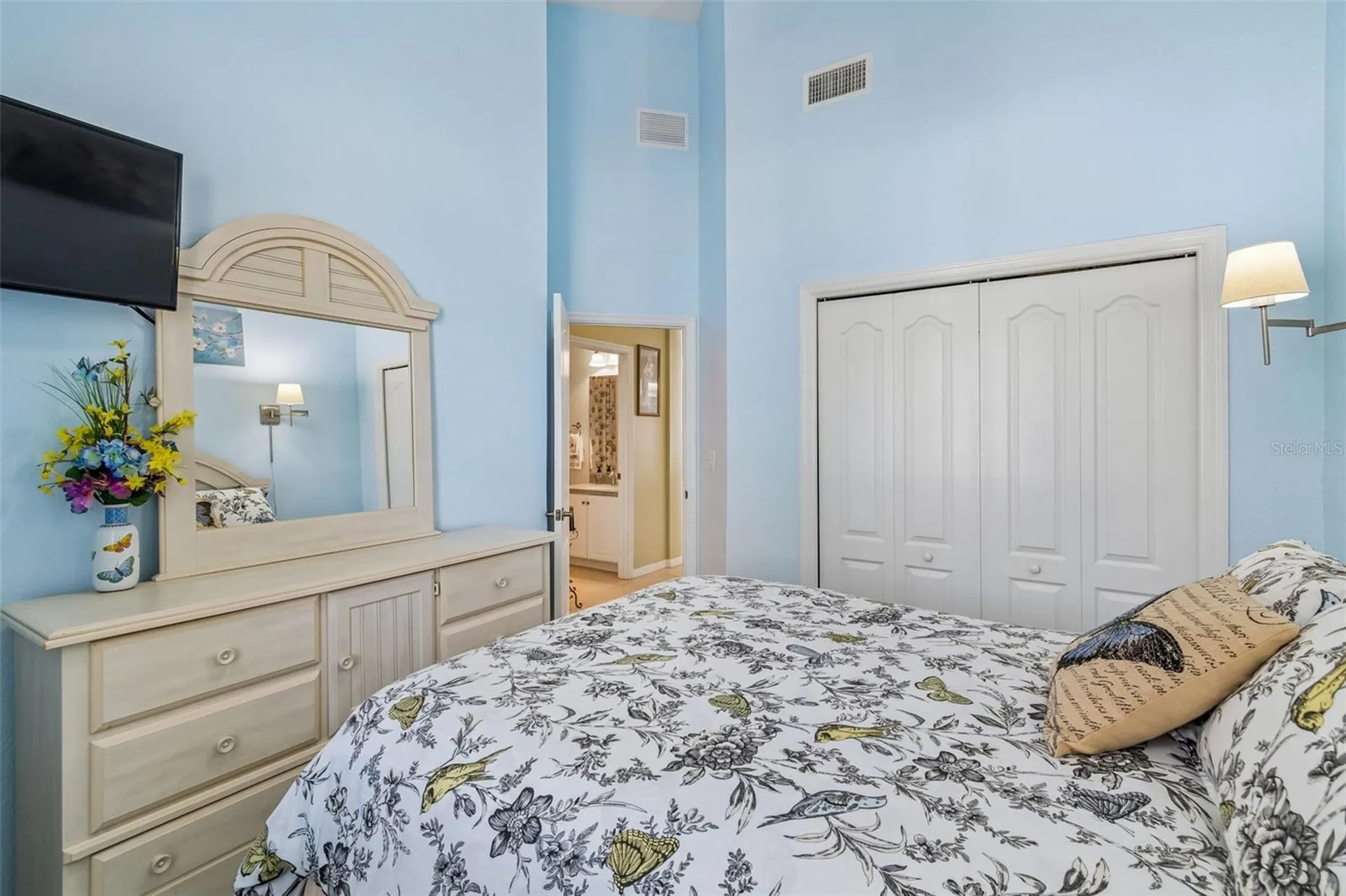 2011 Sifield Greens Way Sun City Center FL 33573