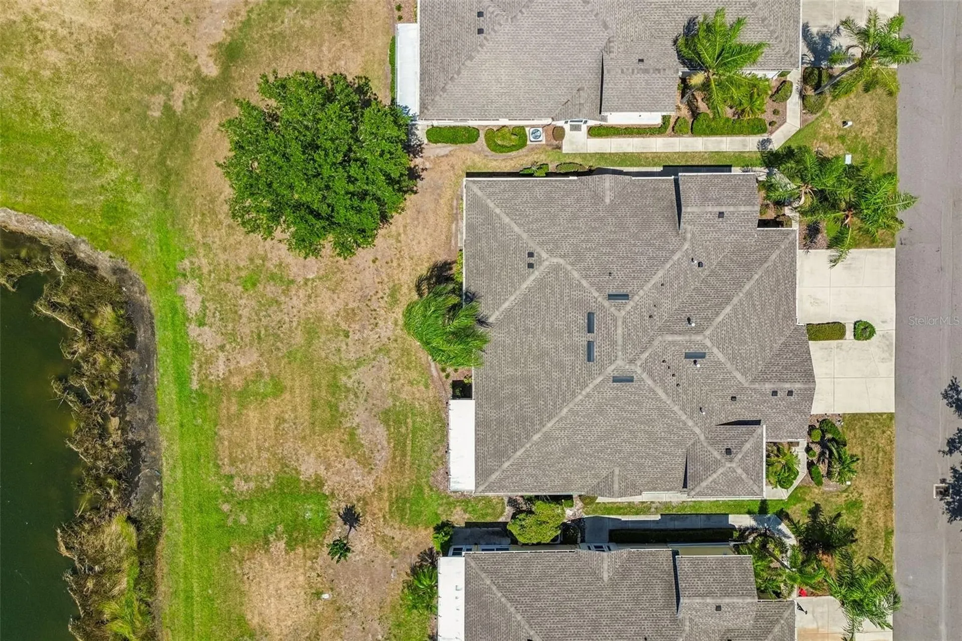 2011 Sifield Greens Way Sun City Center FL 33573