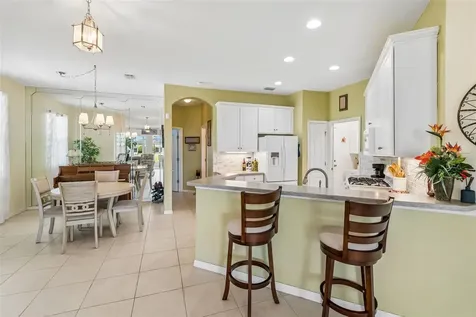 2011 Sifield Greens Way Sun City Center FL 33573