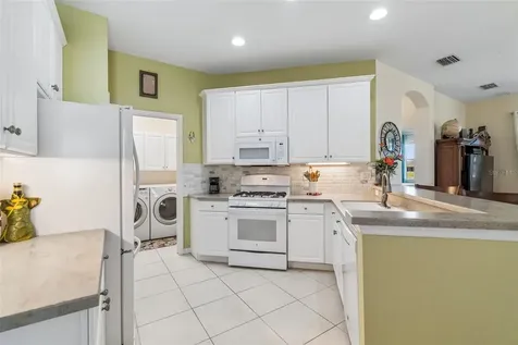 2011 Sifield Greens Way Sun City Center FL 33573