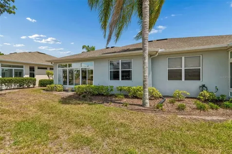2011 Sifield Greens Way Sun City Center FL 33573