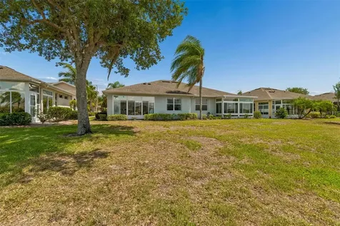 2011 Sifield Greens Way Sun City Center FL 33573