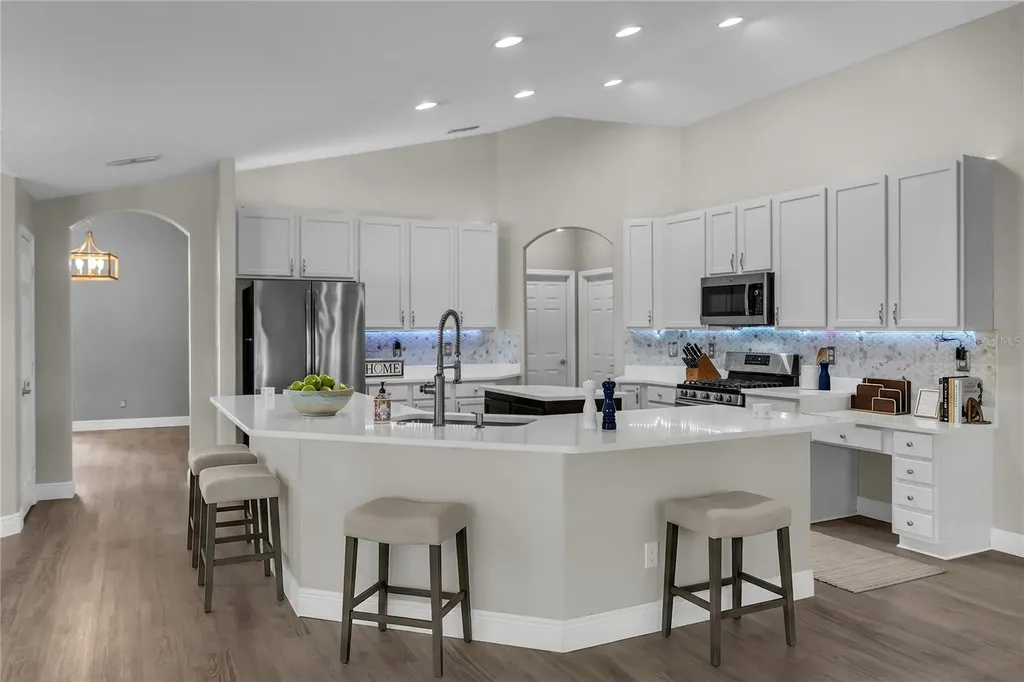 2466 Holly Berry Circle Clermont FL 34711