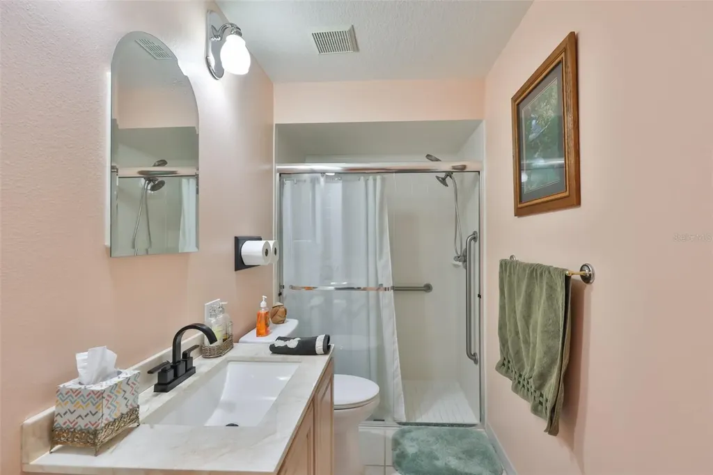3822 Cardenal Avenue Sun City Center FL 33573