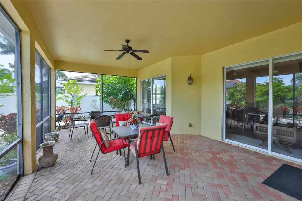 3822 Cardenal Avenue Sun City Center FL 33573