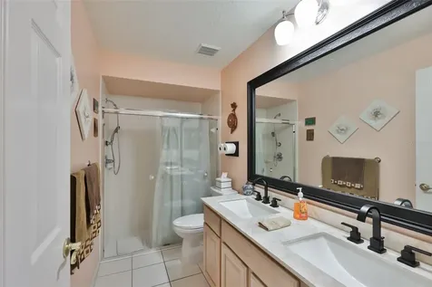 3822 Cardenal Avenue Sun City Center FL 33573