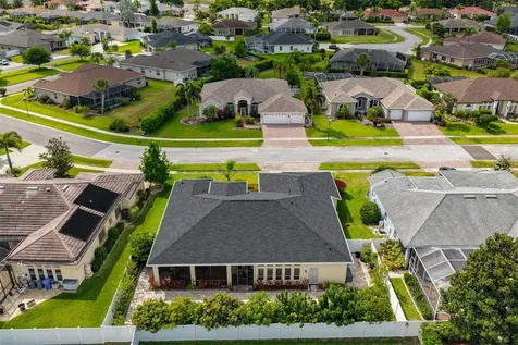 3822 Cardenal Avenue Sun City Center FL 33573