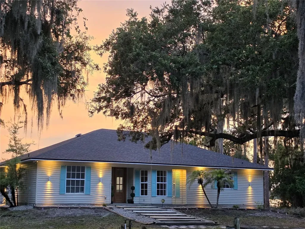 560 Eden Drive St Cloud FL 34771