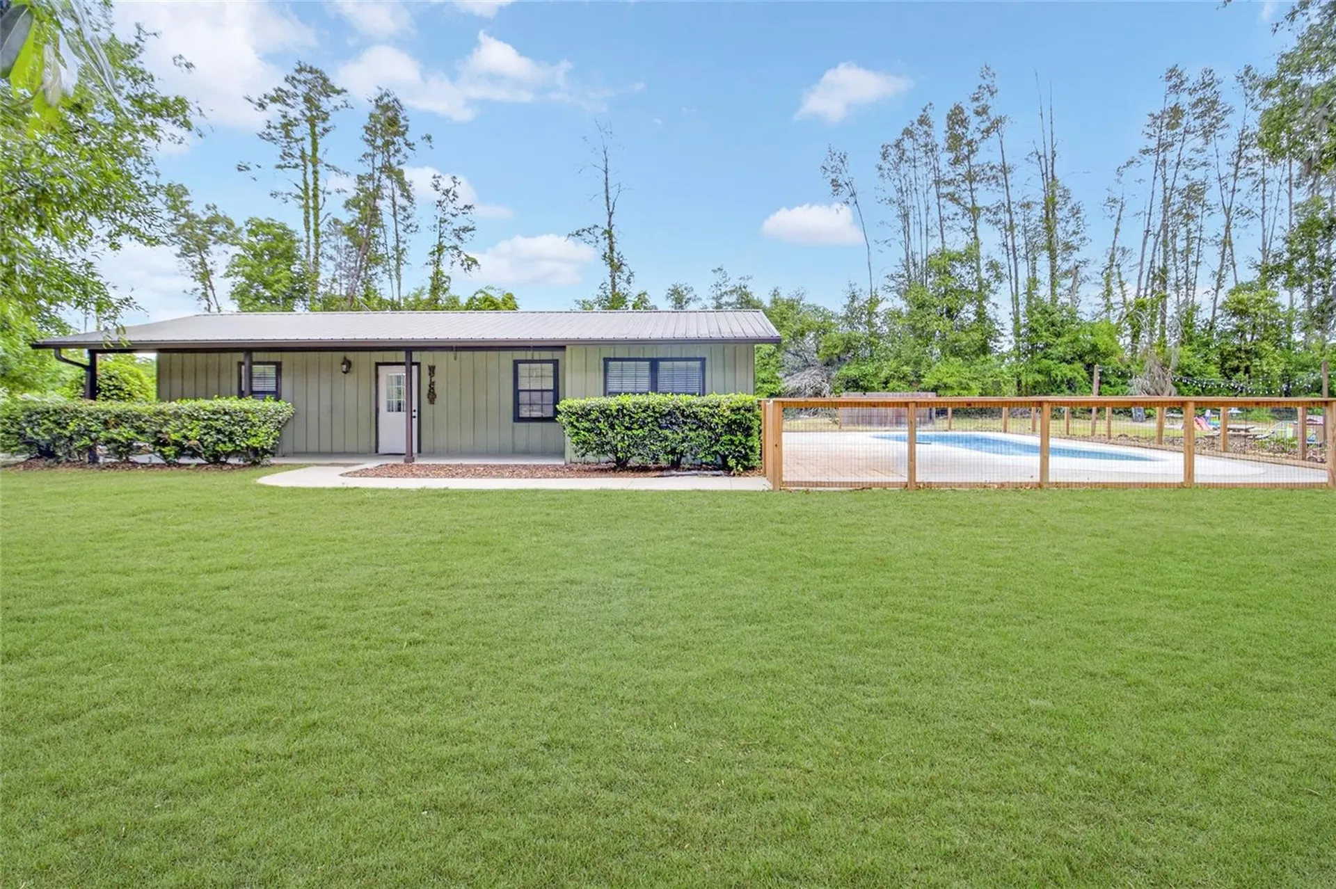 27084 29 Road Branford FL 32008