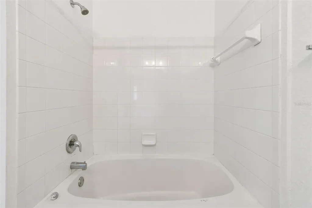 4304 Bayside Village Drive Tampa FL 33615