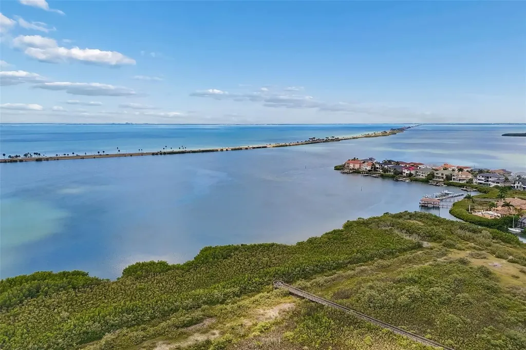 4304 Bayside Village Drive Tampa FL 33615