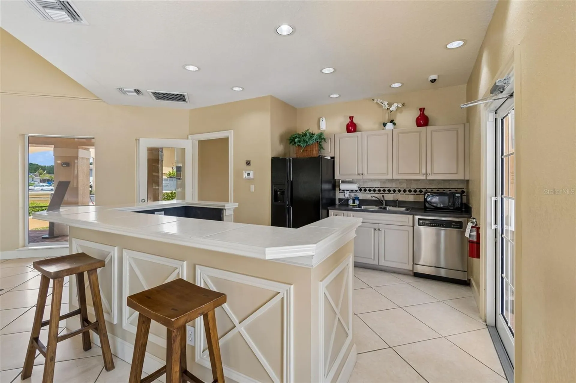 4304 Bayside Village Drive Tampa FL 33615