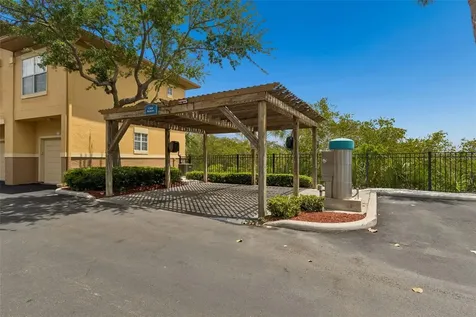 4304 Bayside Village Drive Tampa FL 33615