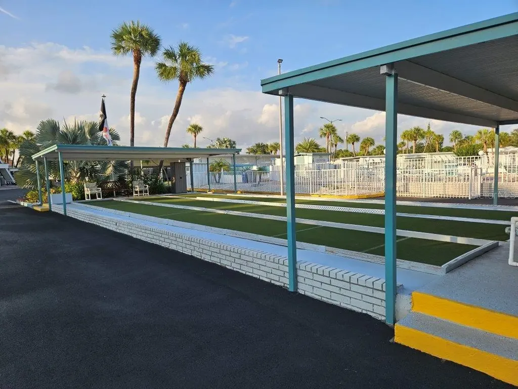 4851 W Gandy Boulevard Tampa FL 33611