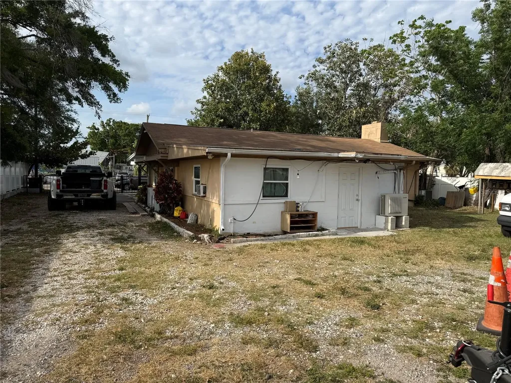 4106 W South Avenue Tampa FL 33614