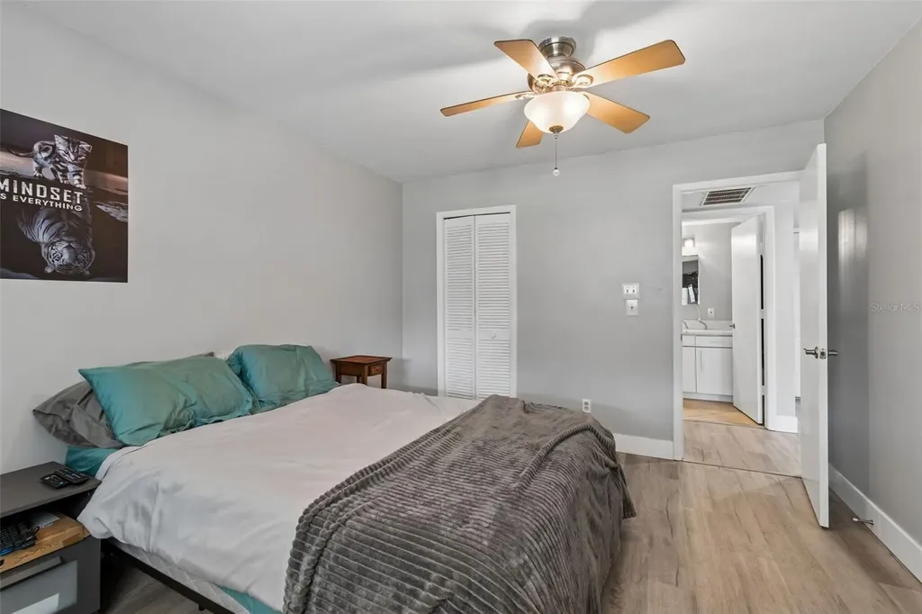 2460 Northside Drive Clearwater FL 33761