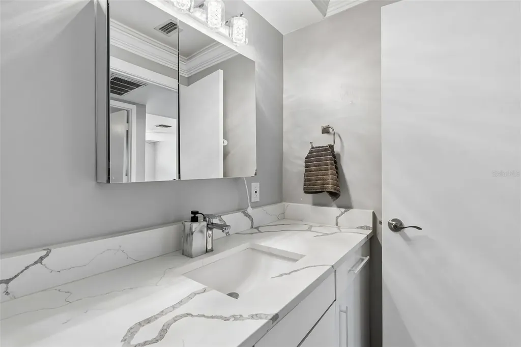 2460 Northside Drive Clearwater FL 33761