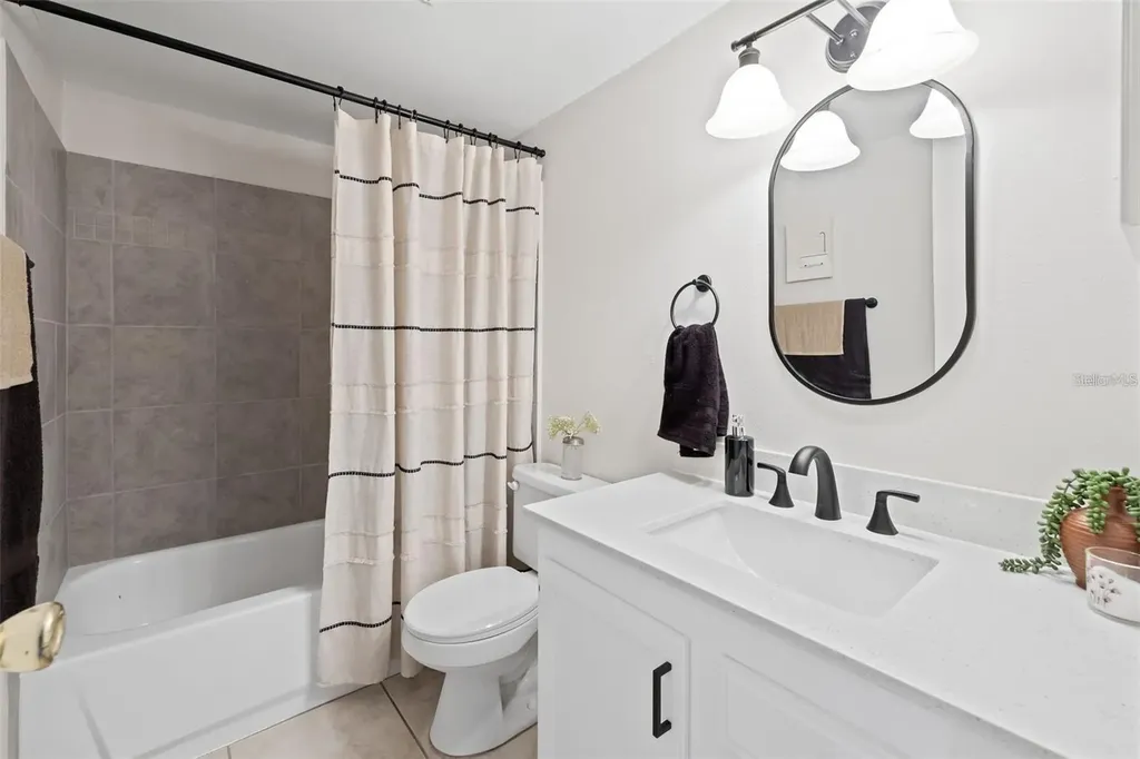 8601 Huron Court Tampa FL 33614