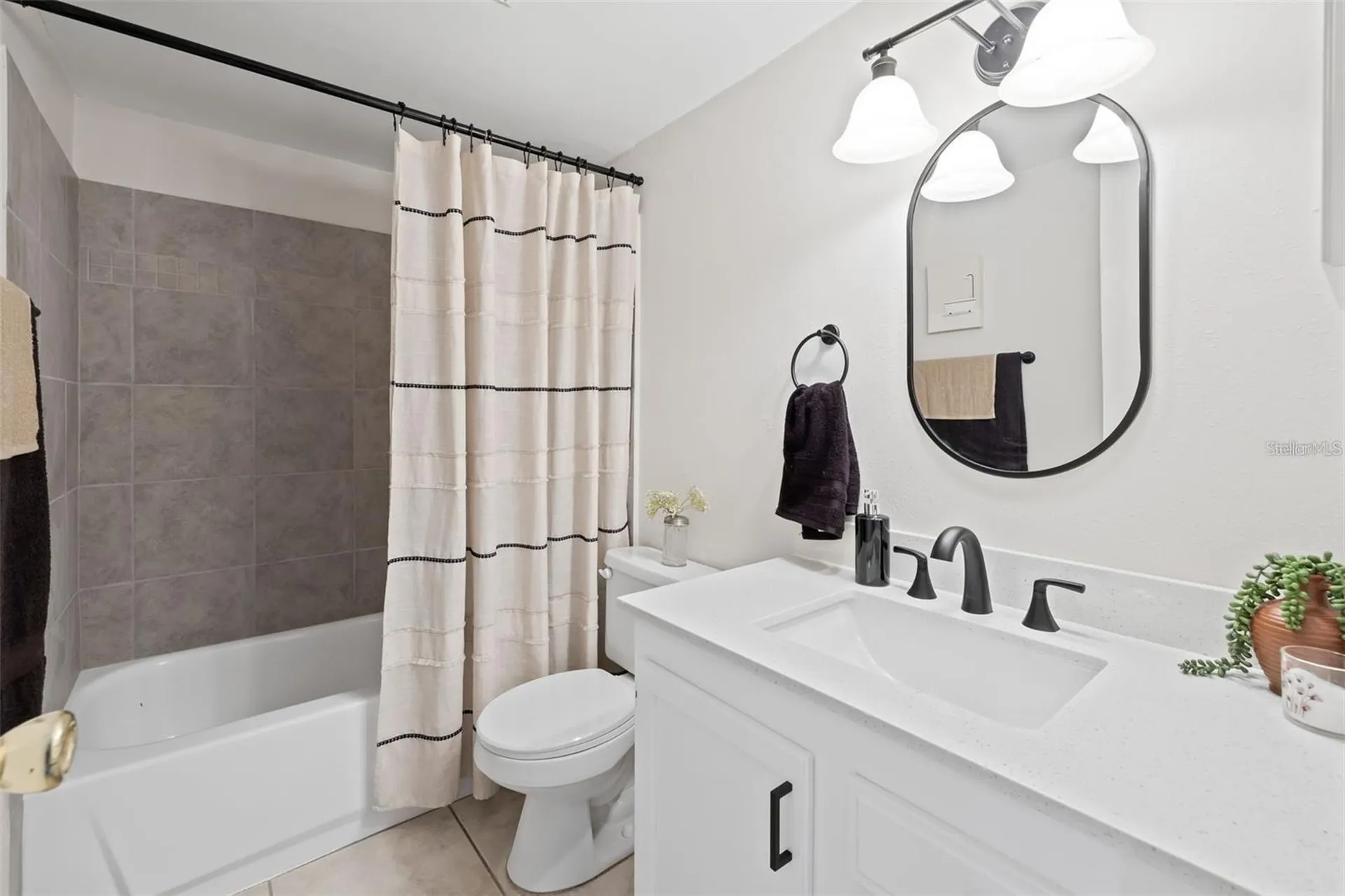 8601 Huron Court Tampa FL 33614