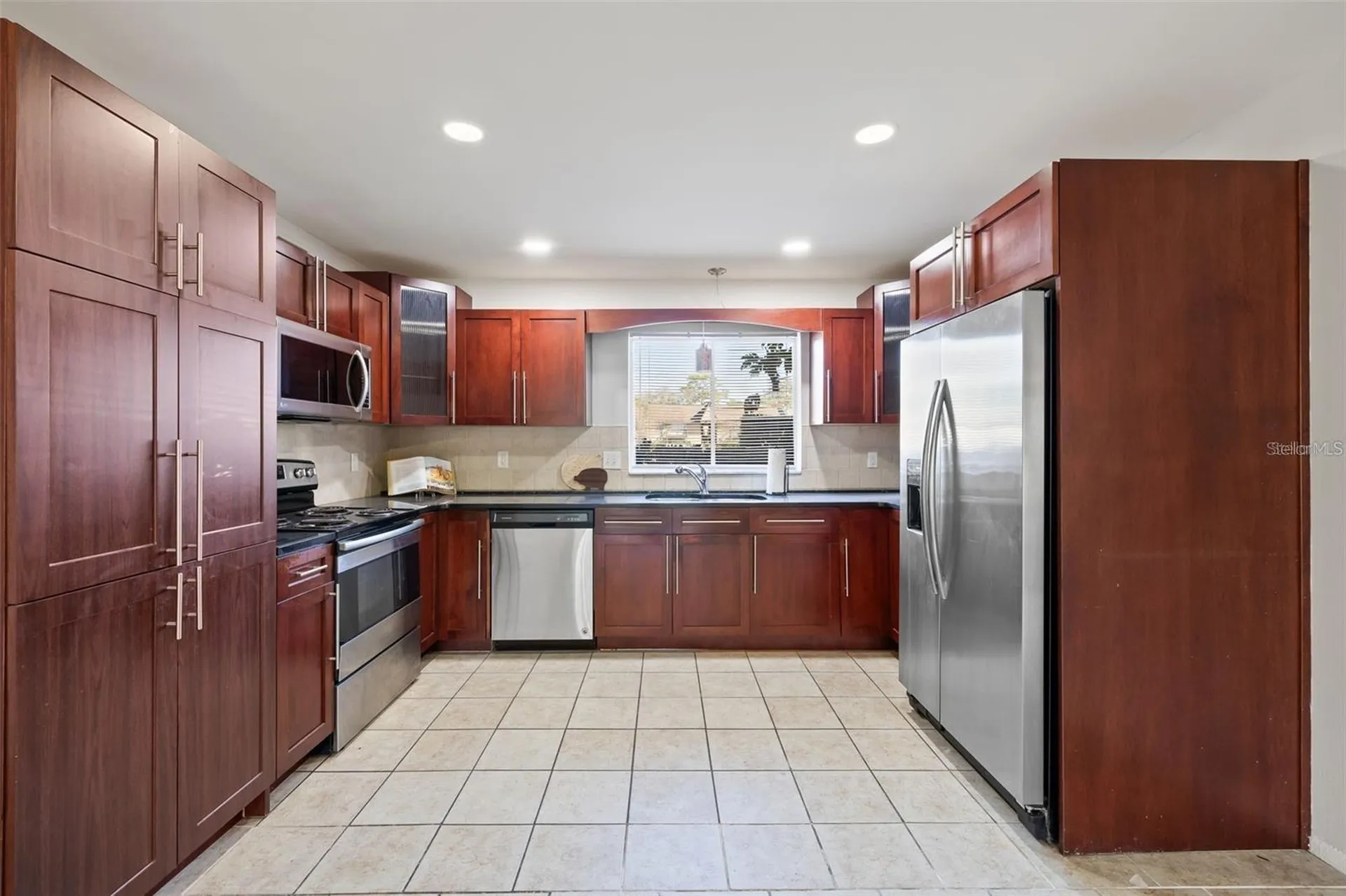 8601 Huron Court Tampa FL 33614