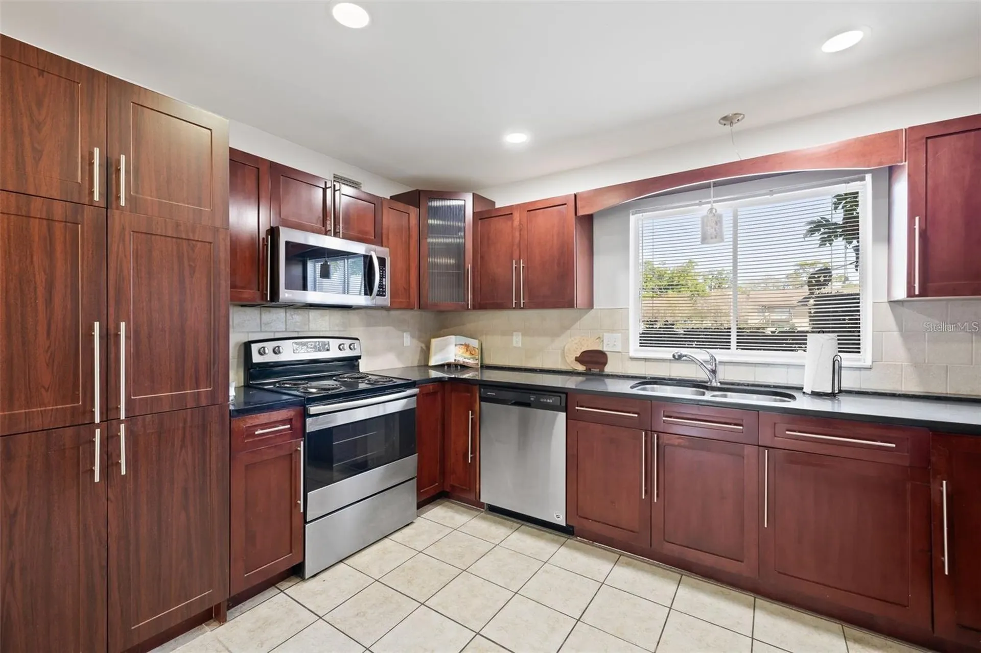 8601 Huron Court Tampa FL 33614