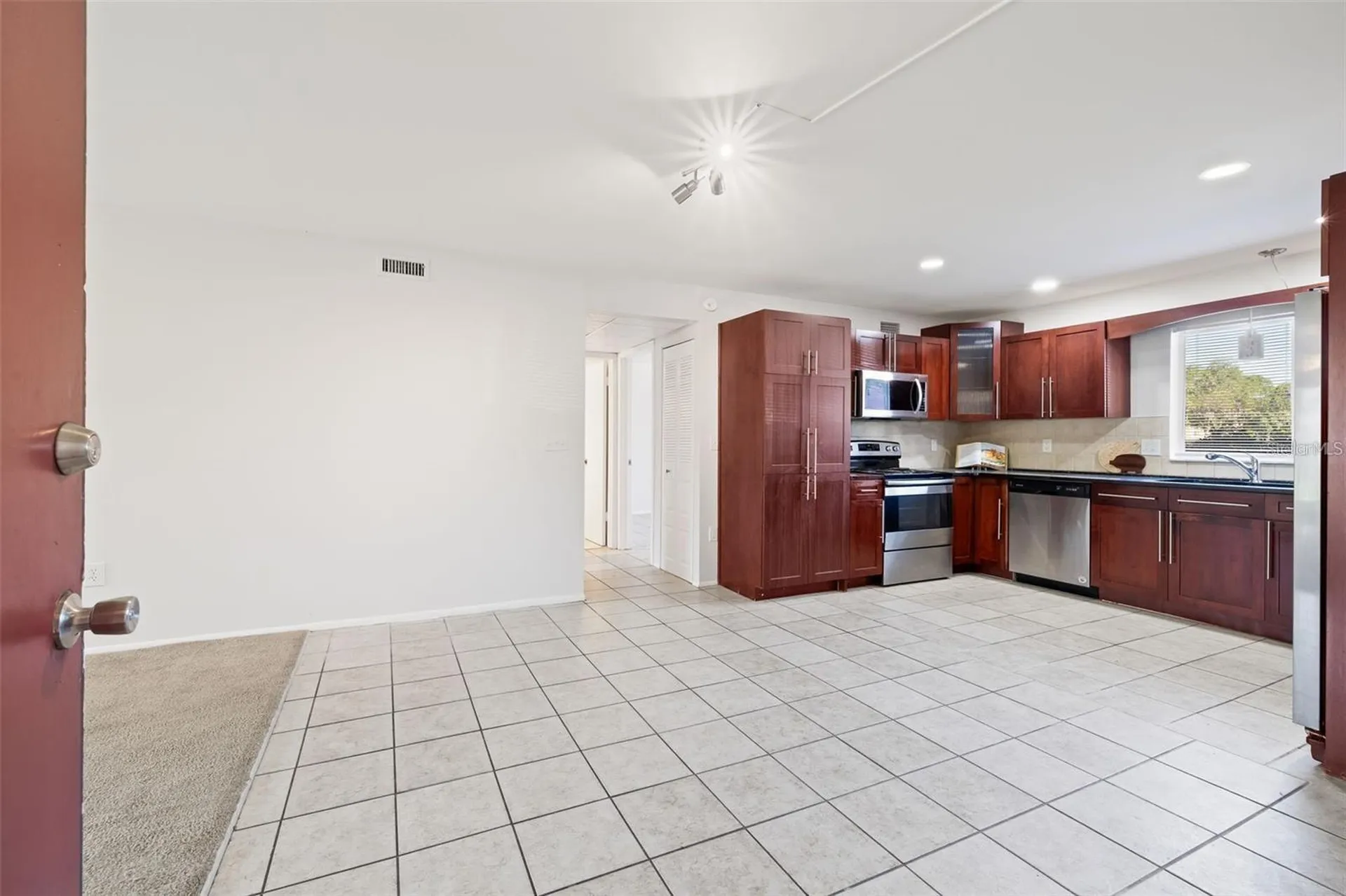 8601 Huron Court Tampa FL 33614