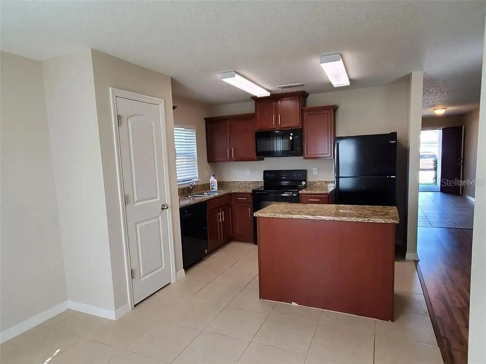 4567 Barbuda Drive Tavares FL 32778