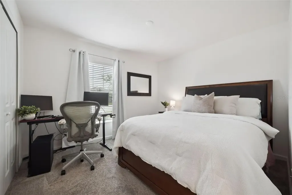893 Laurel View Way Groveland FL 34736