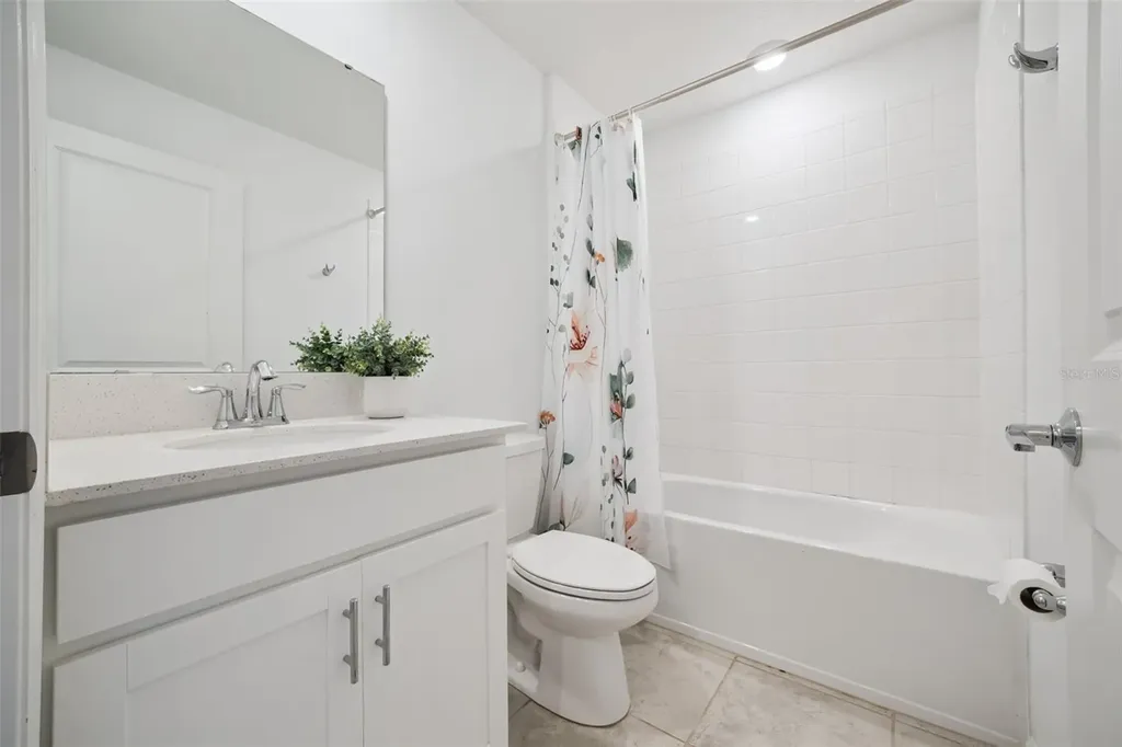 893 Laurel View Way Groveland FL 34736