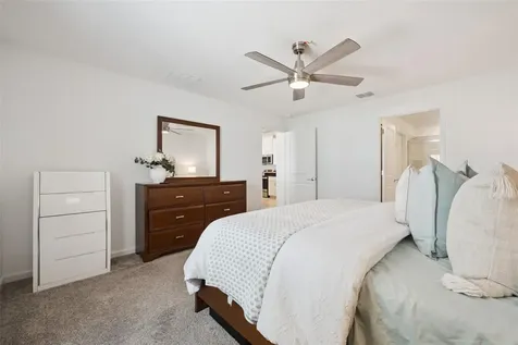 893 Laurel View Way Groveland FL 34736
