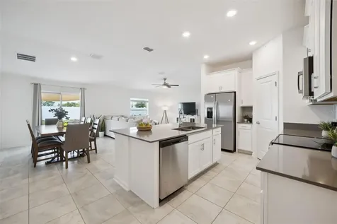 893 Laurel View Way Groveland FL 34736