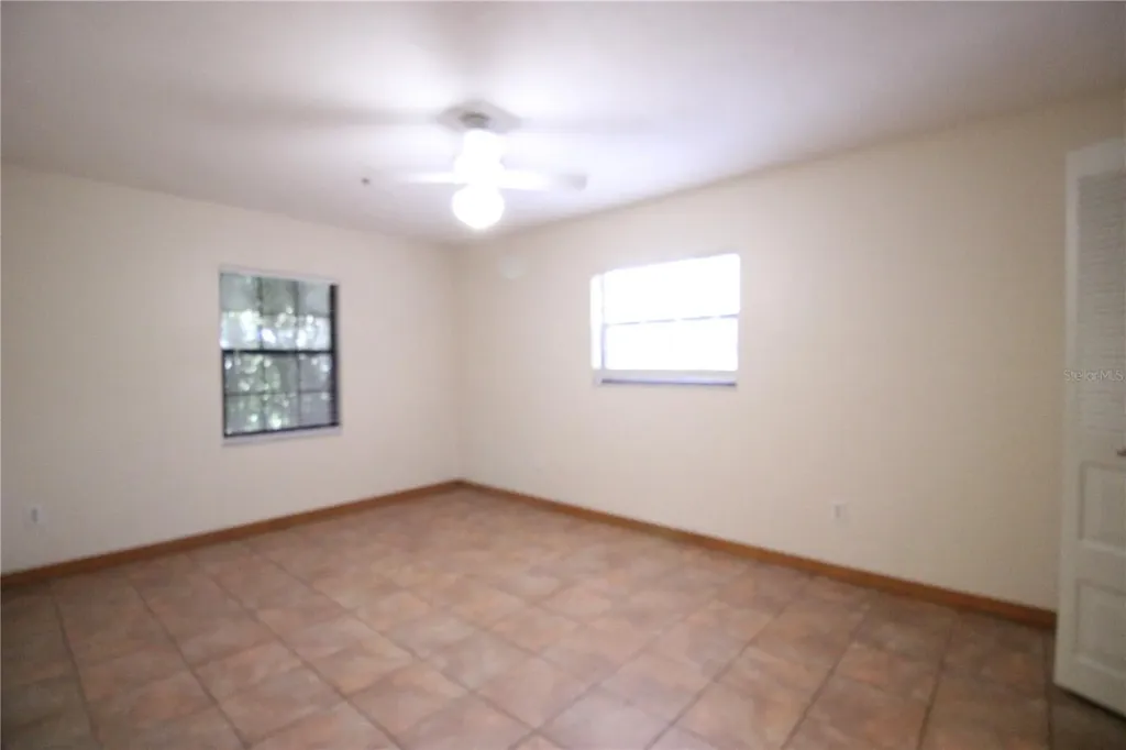4035 NW 37th Drive Gainesville FL 32606