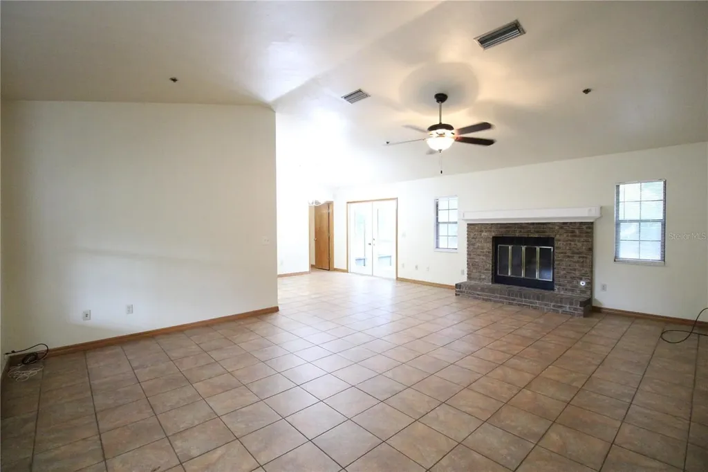 4035 NW 37th Drive Gainesville FL 32606