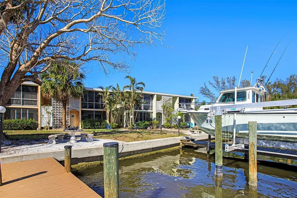 10215 Manatee Avenue W Bradenton FL 34209