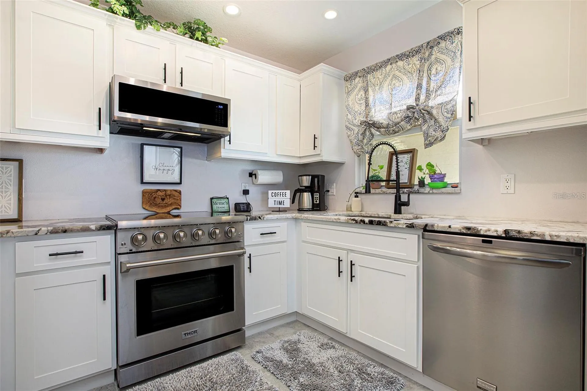 10215 Manatee Avenue W Bradenton FL 34209
